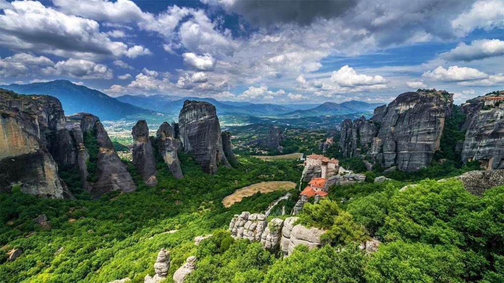 4-Seasons Pool Villa Near Meteora Trikala  Exterior photo